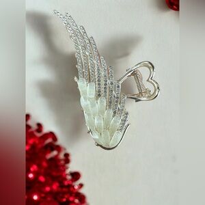 Vintage Elegant Sparkling Diamond Angel Wings Shaped Alloy Hair Clip Silver